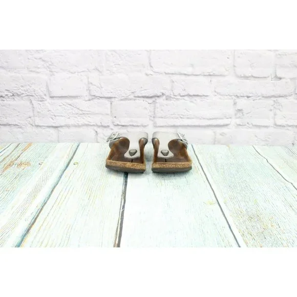 Birkenstock Silver Leather Slip On T-Strap Thong Flip Flop Size 5 - Picture 4 of 9